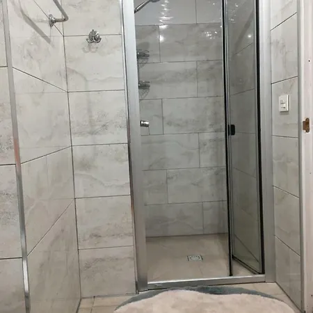 Unique Great Floor By The Ocean With Open Terrace. Separate Entrance. Adults Only Willa *