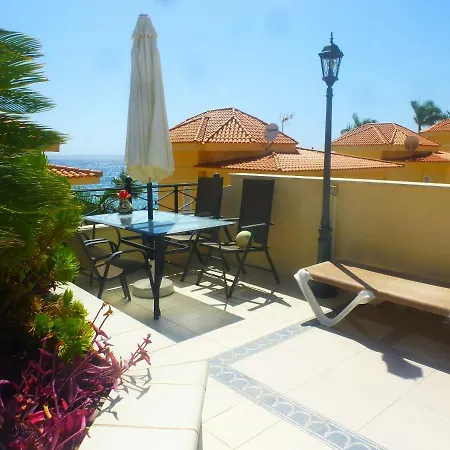 Unique Great Floor By The Ocean With Open Terrace. Separate Entrance. Adults Only فيلة *