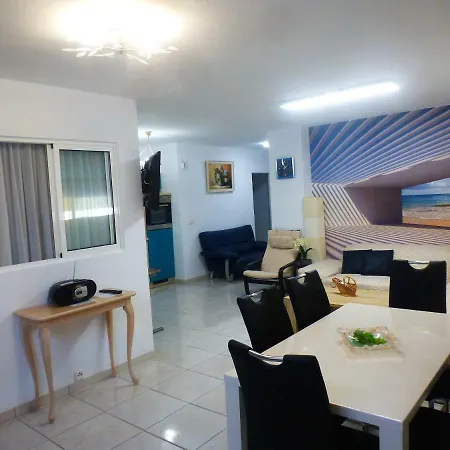 فيلة Unique Great Floor By The Ocean With Open Terrace. Separate Entrance. Adults Only لوس كريستيانوس